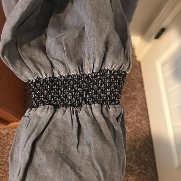 NWT Gap Grey Bell Sleeve Blouse - Picture 6 of 12